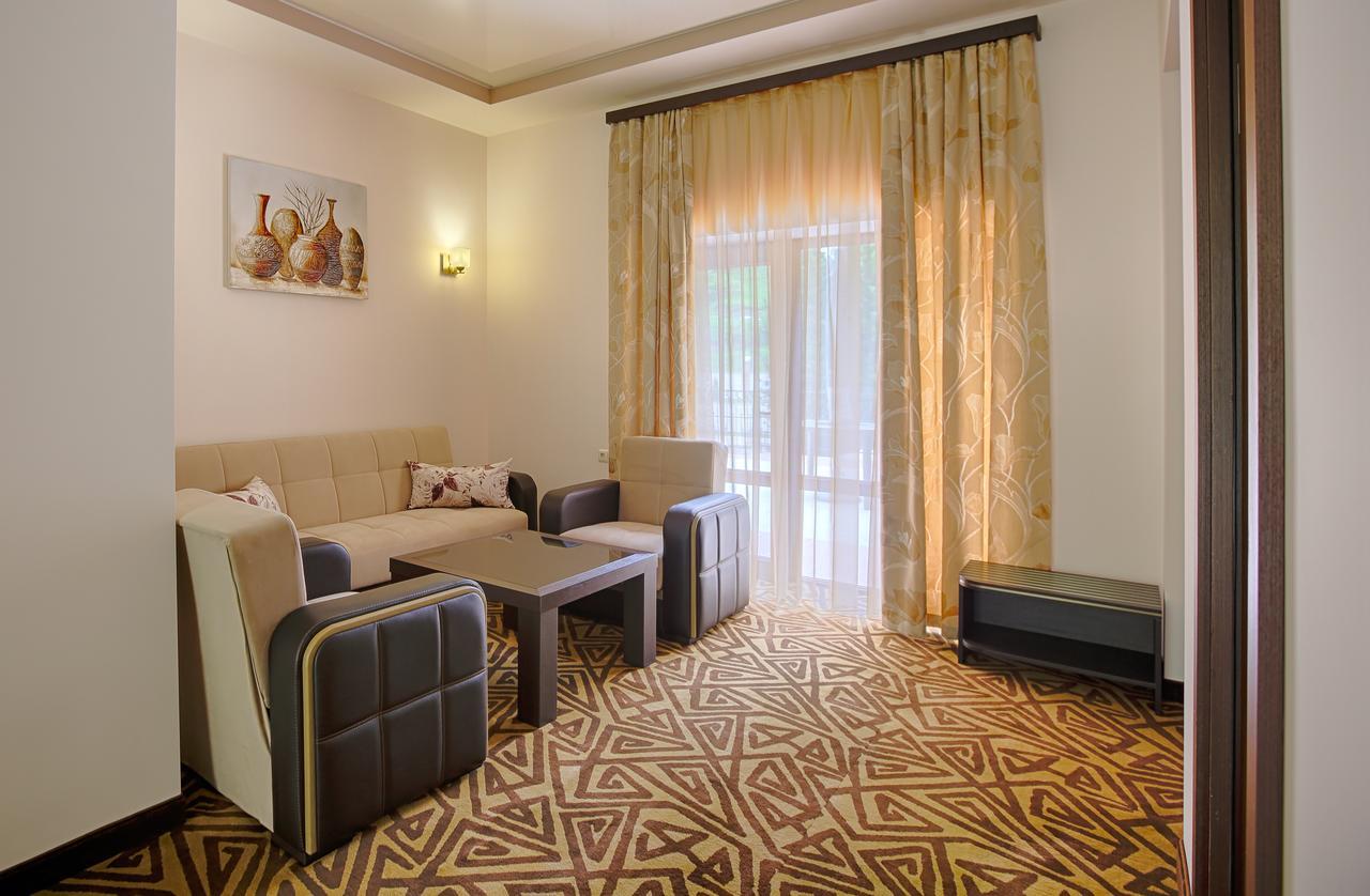 Aghveran Ararat Resort Hotel Arzakan Esterno foto