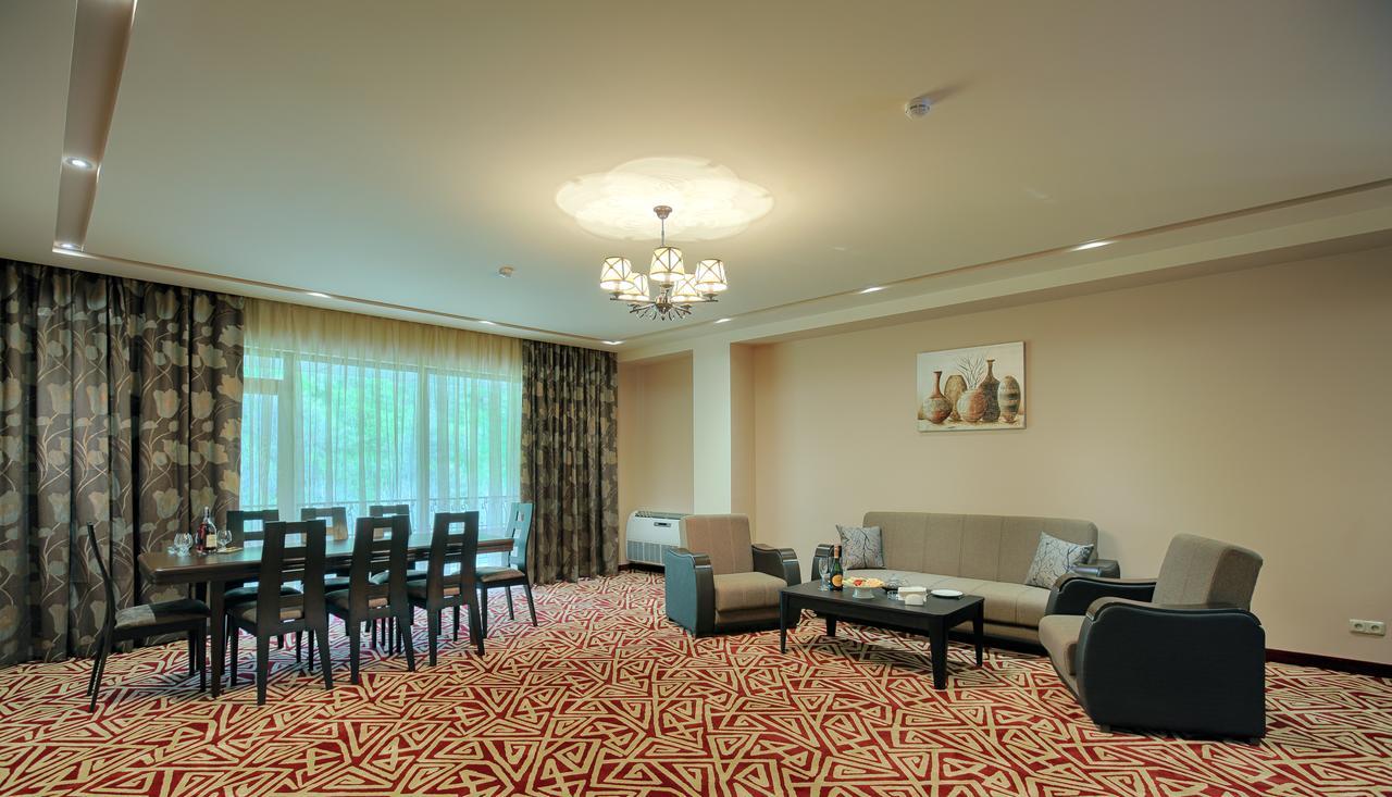 Aghveran Ararat Resort Hotel Arzakan Esterno foto